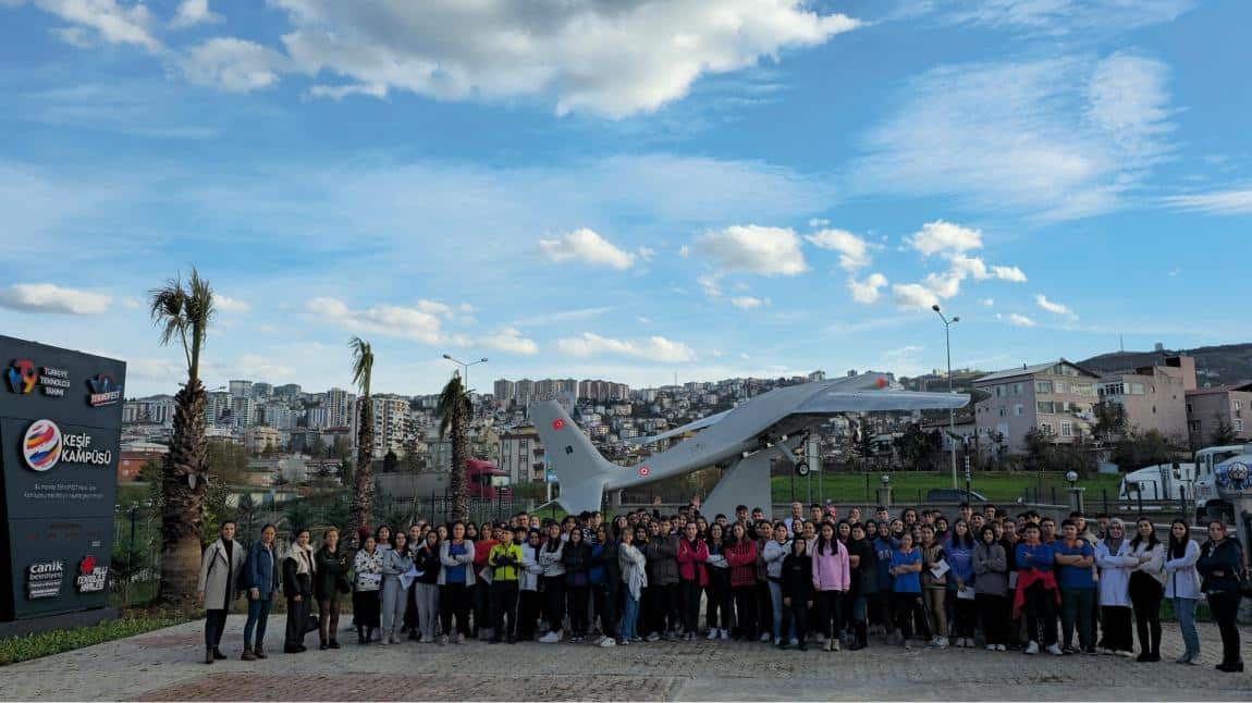 Özdemir Bayraktar Keşif Kampüsünü Gezi Etkinliği